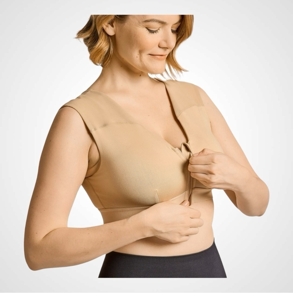 Tommie Copper Zip Up Shoulder Support Bra in Nude NWT